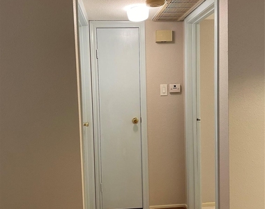 7950 N Stadium Drive - Photo Thumbnail 10