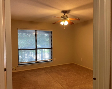7950 N Stadium Drive - Photo Thumbnail 11