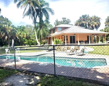 740 19th Street Sw - Photo Thumbnail 19