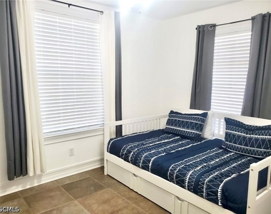 740 19th Street Sw - Photo Thumbnail 21
