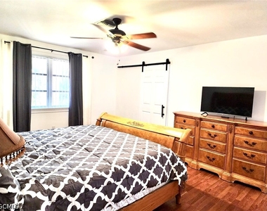 740 19th Street Sw - Photo Thumbnail 33
