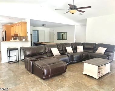 740 19th Street Sw - Photo Thumbnail 10