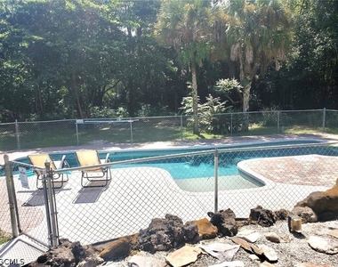 740 19th Street Sw - Photo Thumbnail 15