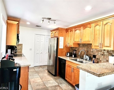 740 19th Street Sw - Photo Thumbnail 32