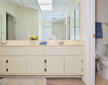 5510 Sw 4th Place - Photo Thumbnail 18