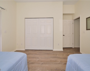 5510 Sw 4th Place - Photo Thumbnail 24
