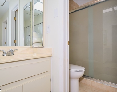 5510 Sw 4th Place - Photo Thumbnail 17