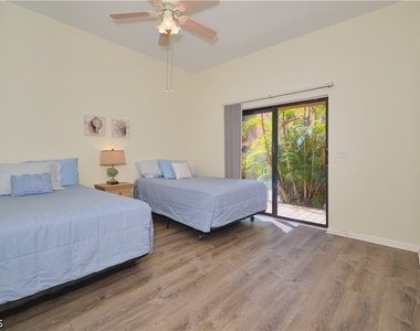 5510 Sw 4th Place - Photo Thumbnail 23