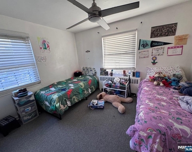 2197 Center - Photo Thumbnail 9
