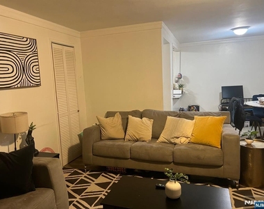 2197 Center - Photo Thumbnail 3
