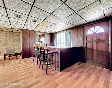 122 Eden Avenue - Photo Thumbnail 4