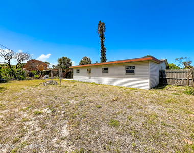 122 Eden Avenue - Photo Thumbnail 19