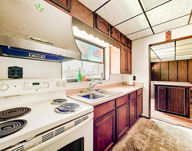 122 Eden Avenue - Photo Thumbnail 7
