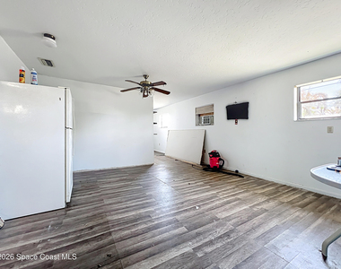 122 Eden Avenue - Photo Thumbnail 13