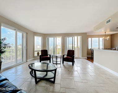 110 Warsteiner Way - Photo Thumbnail 10