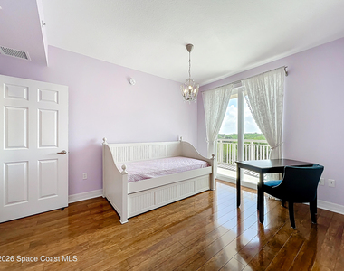 110 Warsteiner Way - Photo Thumbnail 15