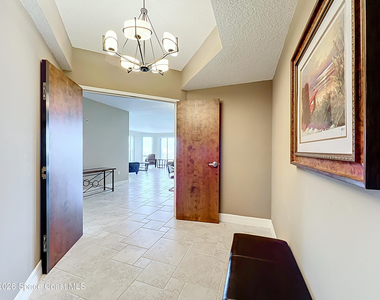 110 Warsteiner Way - Photo Thumbnail 2