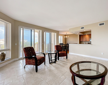 110 Warsteiner Way - Photo Thumbnail 11