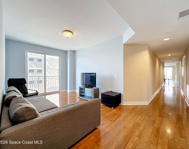 110 Warsteiner Way - Photo Thumbnail 12