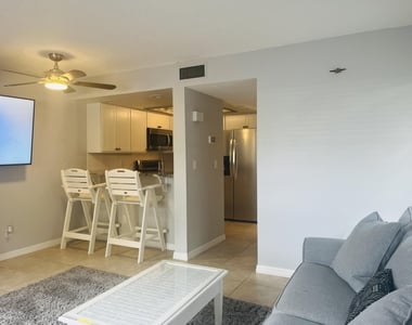 3142 Sir Hamilton Circle - Photo Thumbnail 5