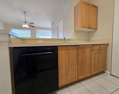 5125 Palm Springs Boulevard - Photo Thumbnail 4