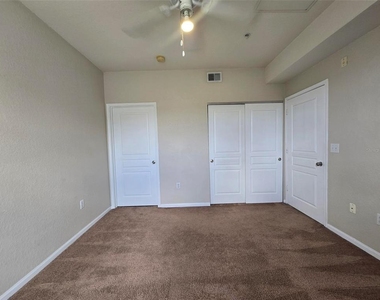 5125 Palm Springs Boulevard - Photo Thumbnail 9