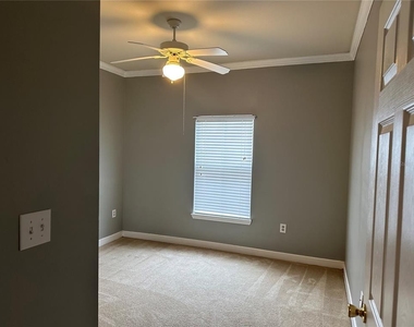 18302 Bridle Club Drive - Photo Thumbnail 2
