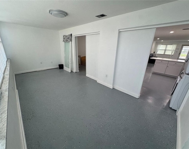 5720 13th Avenue N - Photo Thumbnail 24