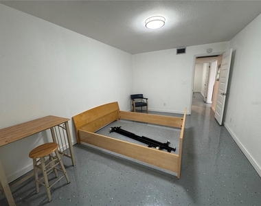 5720 13th Avenue N - Photo Thumbnail 12