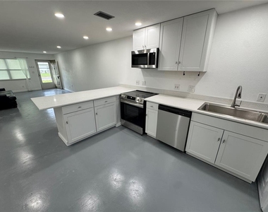 5720 13th Avenue N - Photo Thumbnail 22