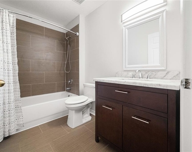 9412 Lake Chase Island Way - Photo Thumbnail 23