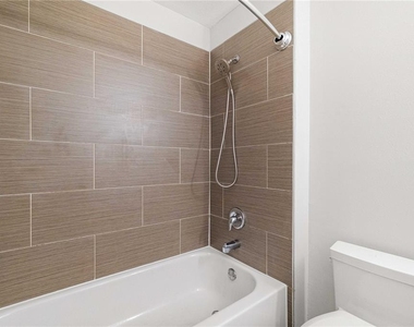 9412 Lake Chase Island Way - Photo Thumbnail 24