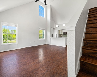 9412 Lake Chase Island Way - Photo Thumbnail 10