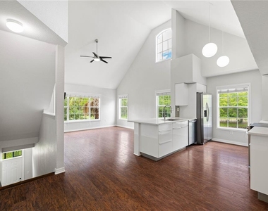 9412 Lake Chase Island Way - Photo Thumbnail 2