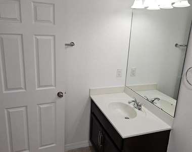 8470 Iron Mountain Trail - Photo Thumbnail 16
