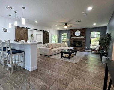 4455 Nw 80th Terrace - Photo Thumbnail 1