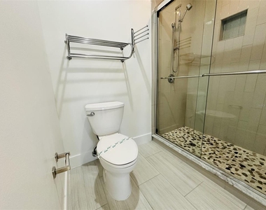 111-3 Washington Street - Photo Thumbnail 11