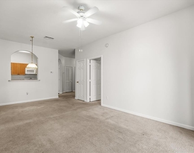 8101 Coconut Palm Way - Photo Thumbnail 7