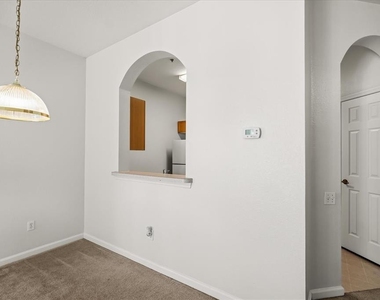 8101 Coconut Palm Way - Photo Thumbnail 6
