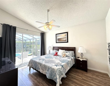16724 Rolling Green Drive - Photo Thumbnail 34
