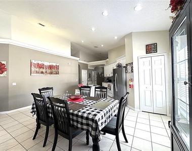 16724 Rolling Green Drive - Photo Thumbnail 21