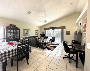 16724 Rolling Green Drive - Photo Thumbnail 28