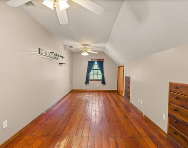 3303 Massee Road - Photo Thumbnail 14