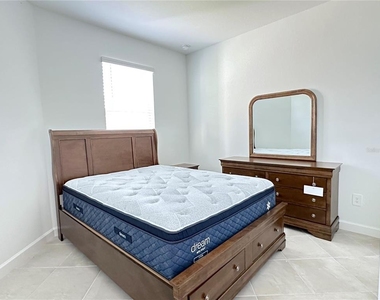 8225 Shore Lake Drive - Photo Thumbnail 12