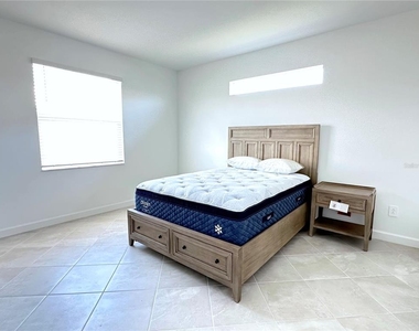8225 Shore Lake Drive - Photo Thumbnail 7