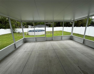 13705 Se 54th Court - Photo Thumbnail 8