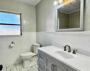 2624 Sunnybrook Drive - Photo Thumbnail 7