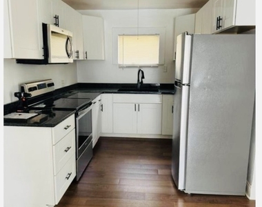 21 Woodbine Street - Photo Thumbnail 3
