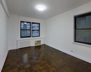 20 Beekman Place - Photo Thumbnail 5