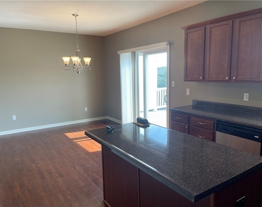 334 Marshall Heights Dr - Photo Thumbnail 9